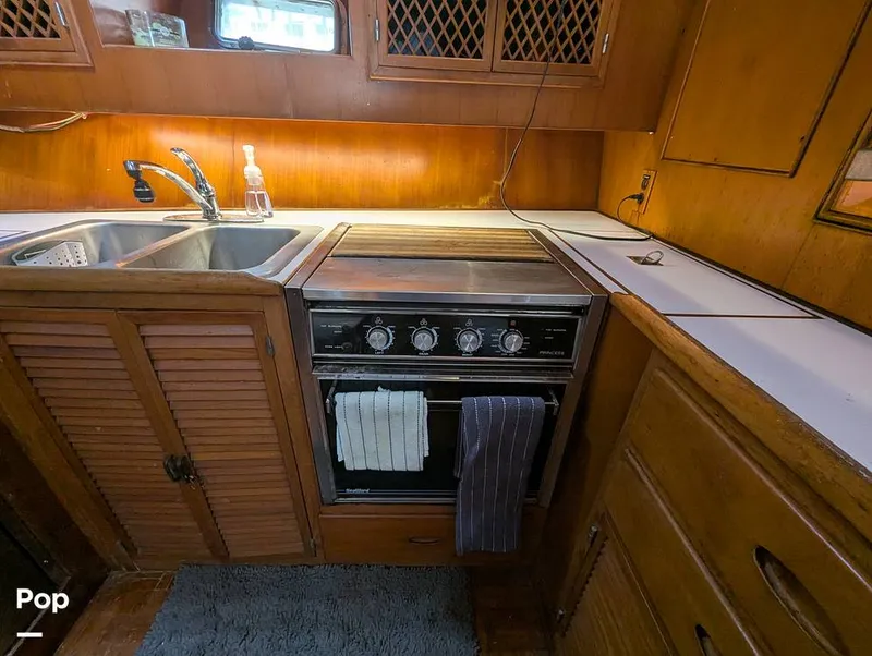 Slide: The Image of Marine Trader Tradewinds 47 1987 - 16365591