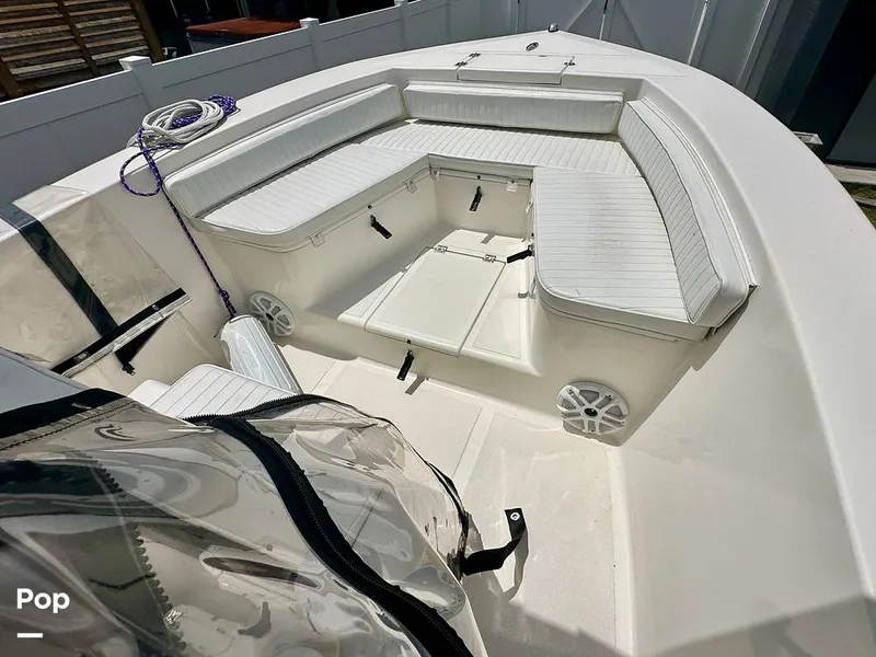 Slide: The Image of Bow Seating - 16409444