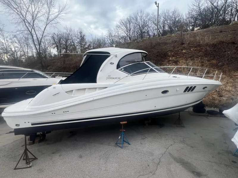 Slide: The Image of Sea Ray 44 SUNDANCER 2008 - 1