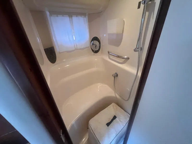 Slide: The Image of Sea Ray 44 SUNDANCER 2008 - 17