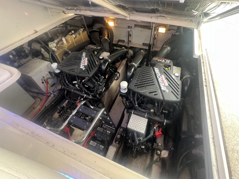 Slide: The Image of Sea Ray 44 SUNDANCER 2008 - 22