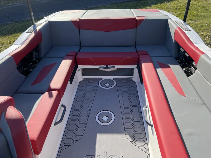 Slide: The Image of Mastercraft NXT24 2023 - 13