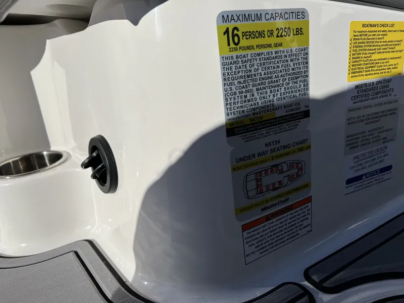 Slide: The Image of Mastercraft NXT24 2023 - 15