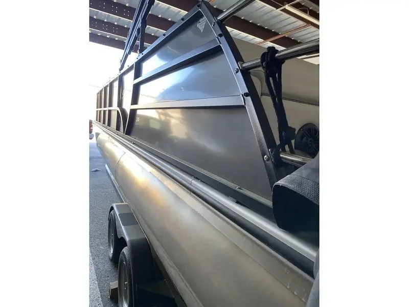 Slide: The Image of Bentley Pontoons 243 SB 2023 - 16345171