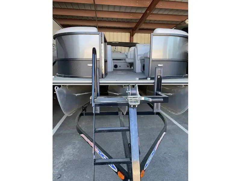 Slide: The Image of Bentley Pontoons 243 SB 2023 - 16345173