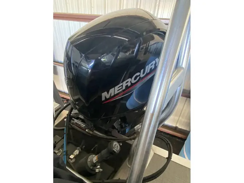 Slide: The Image of Bentley Pontoons 243 SB 2023 - 16345165