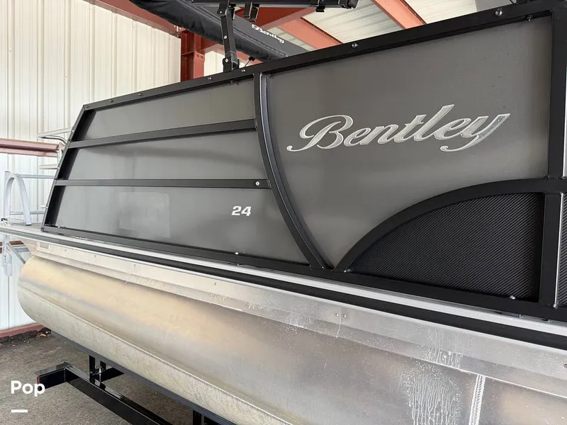 Slide: The Image of Bentley Pontoons 243 SB 2023 - 16370049