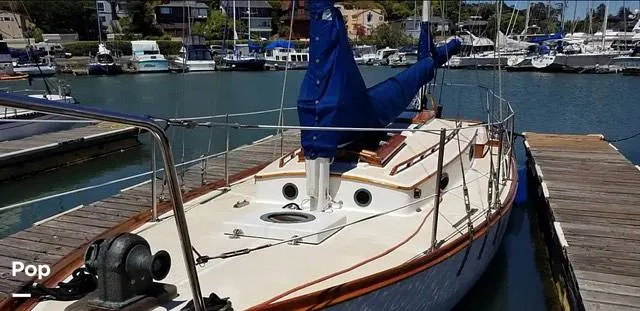 Slide: The Image of Herreshoff H-28 1987 - 16830935