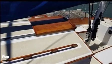 Slide: The Image of Herreshoff H-28 1987 - 16830961