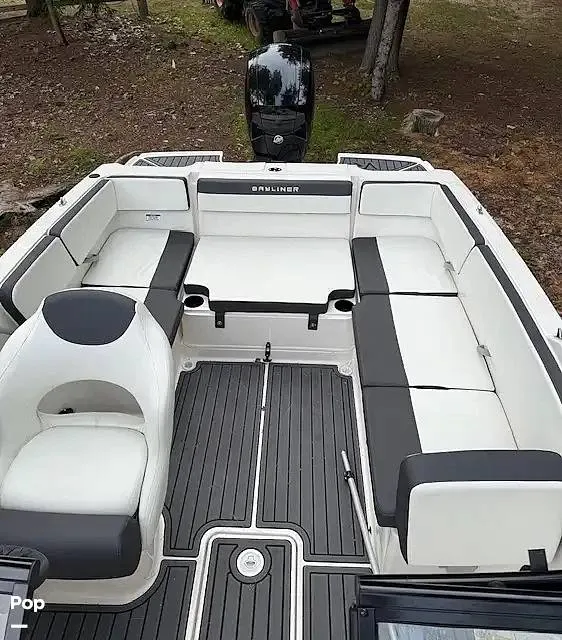 Slide: The Image of Bayliner VR4 BR 2022 - 16344682