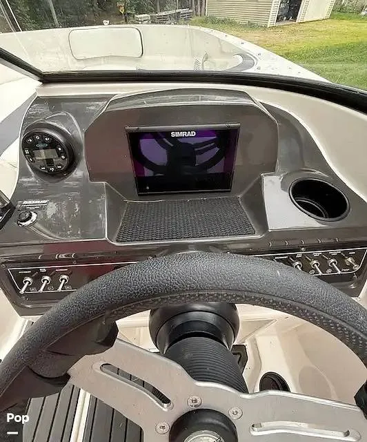 Slide: The Image of Bayliner VR4 BR 2022 - 16344683