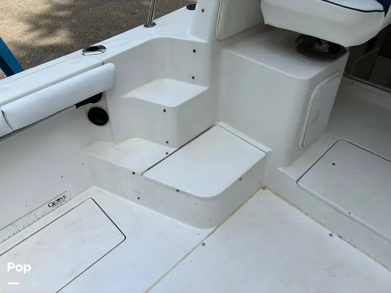 Slide: The Image of Seaswirl 2601 Striper 2005 - 16389755