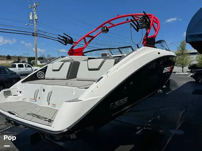 Slide: The Image of Yamaha 252XE 2022 - 16357209