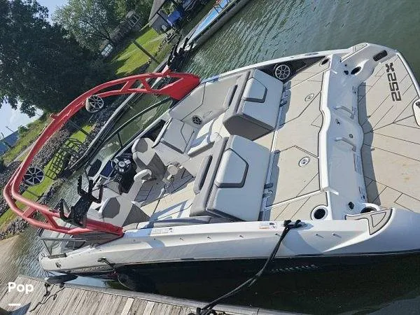 Slide: The Image of Yamaha 252XE 2022 - 16711287
