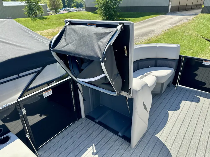 Slide: The Image of Starcraft CX23RLTT 2024 - 13