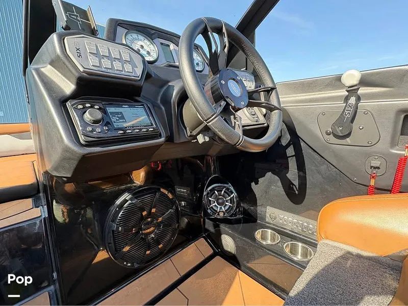 Slide: The Image of Axis A24 2021 - 16350404