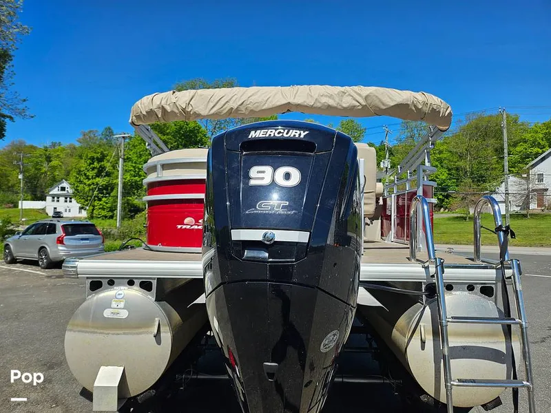 Slide: The Image of Sun Tracker Party Barge 20 DLX 2024 - 16424277