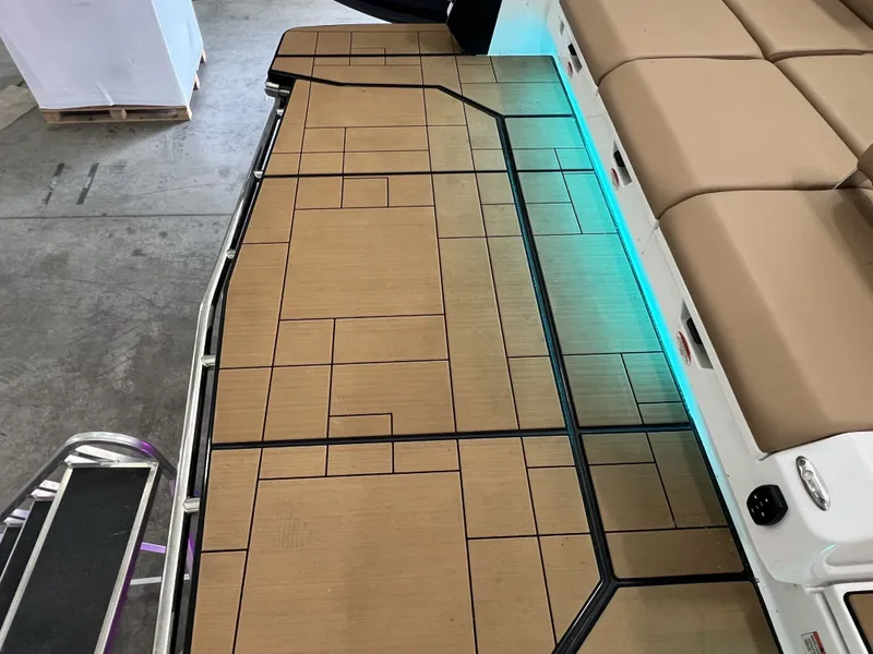 Slide: The Image of Aviara AV36 2023 - 12