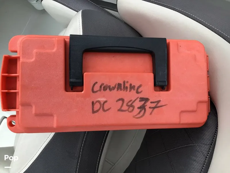 Slide: The Image of Crownline Boats E230XS 2024 - 16756959