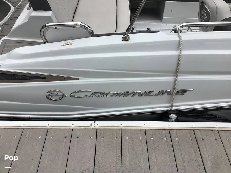 Slide: The Image of Crownline Boats E230XS 2024 - 16757001