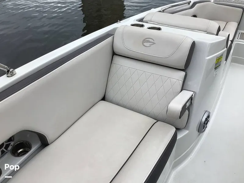 Slide: The Image of Crownline Boats E230XS 2024 - 16756975