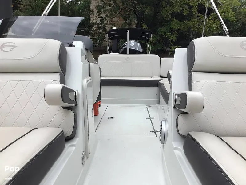 Slide: The Image of Crownline Boats E230XS 2024 - 16757015