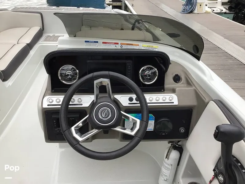 Slide: The Image of Crownline Boats E230XS 2024 - 16756960