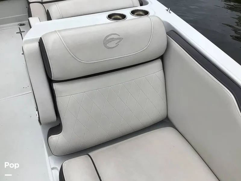 Slide: The Image of Crownline Boats E230XS 2024 - 16756967