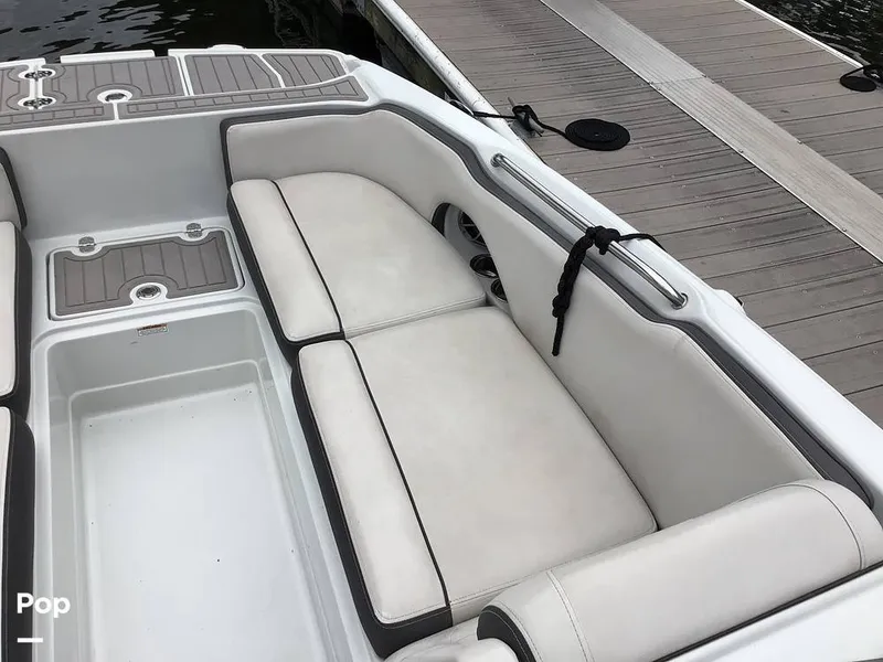 Slide: The Image of Crownline Boats E230XS 2024 - 16756965