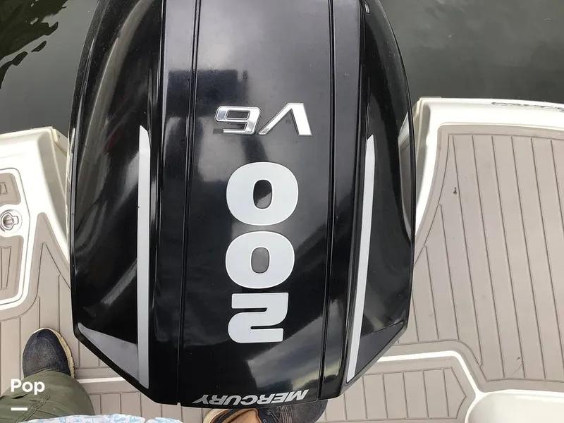 Slide: The Image of Crownline Boats E230XS 2024 - 16756996