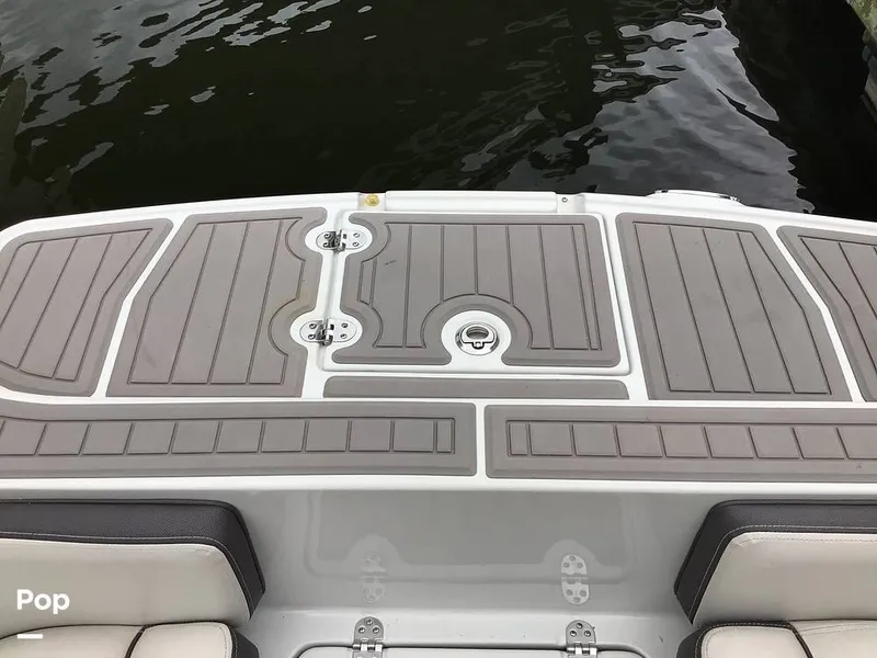Slide: The Image of Crownline Boats E230XS 2024 - 16756968