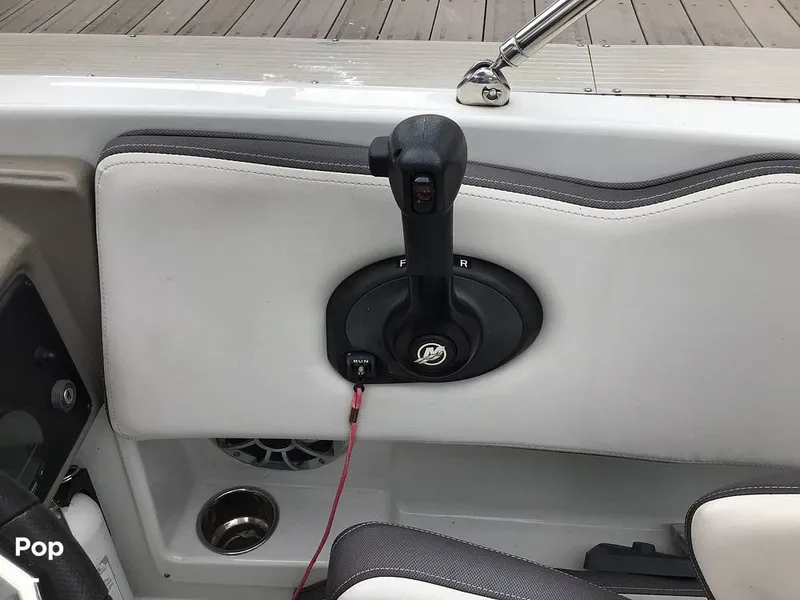 Slide: The Image of Crownline Boats E230XS 2024 - 16756980