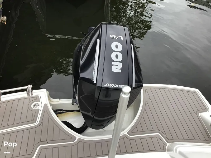 Slide: The Image of Crownline Boats E230XS 2024 - 16756992