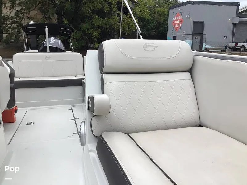 Slide: The Image of Crownline Boats E230XS 2024 - 16757017