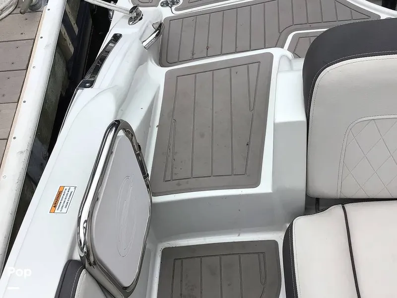 Slide: The Image of Crownline Boats E230XS 2024 - 16756991