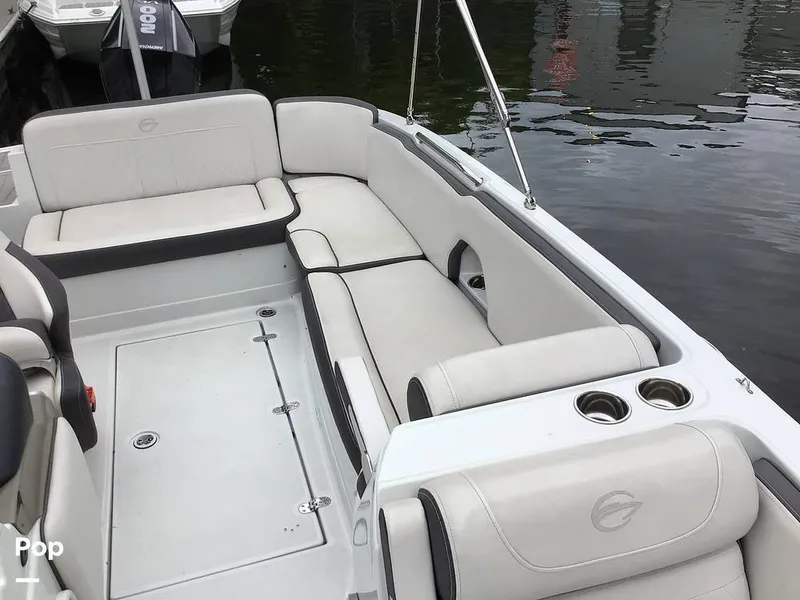 Slide: The Image of Crownline Boats E230XS 2024 - 16756973