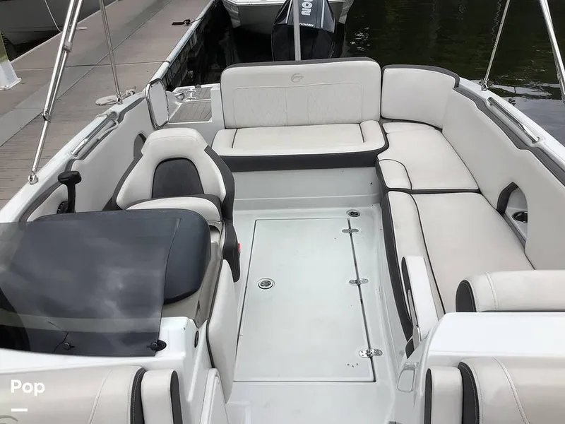 Slide: The Image of Crownline Boats E230XS 2024 - 16756971