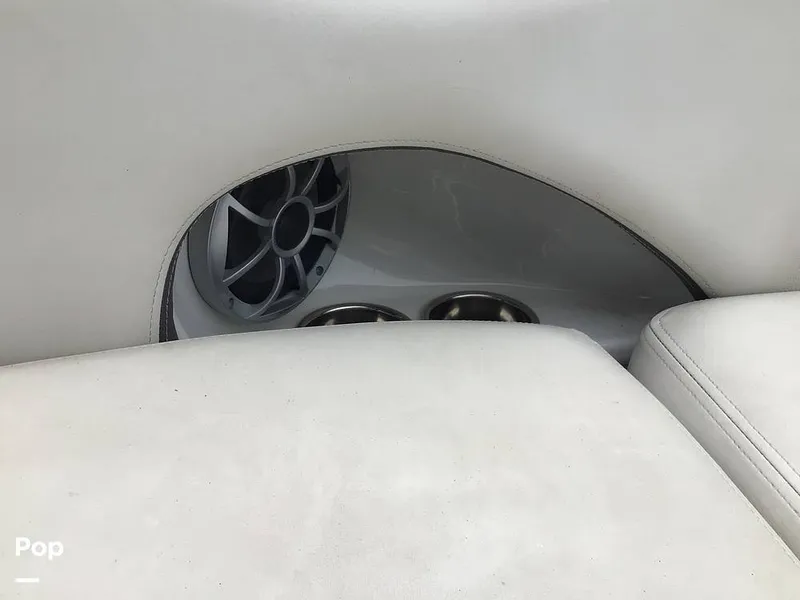 Slide: The Image of Crownline Boats E230XS 2024 - 16757019