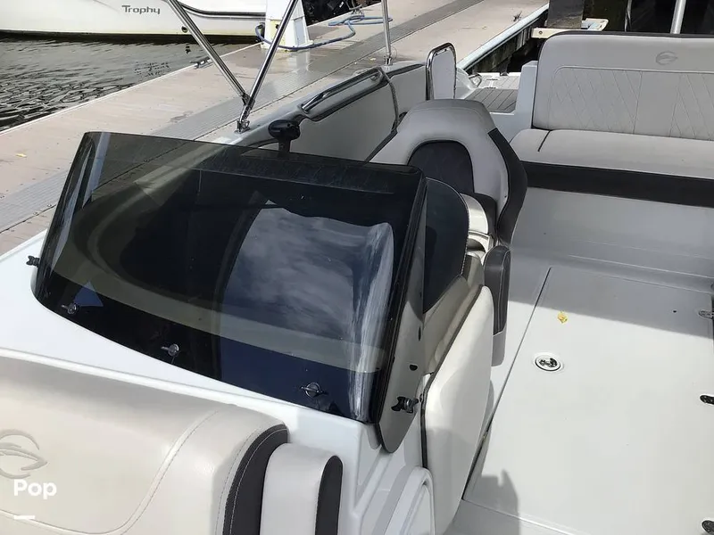 Slide: The Image of Crownline Boats E230 XS 2024 - 16757110