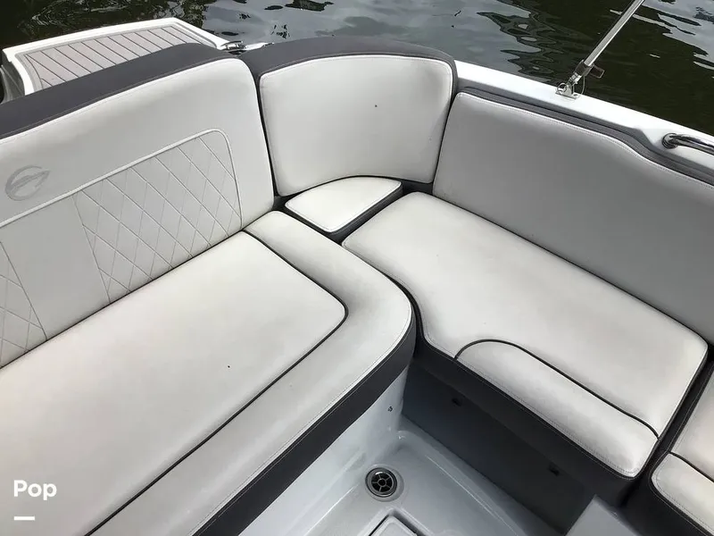 Slide: The Image of Crownline Boats E230 XS 2024 - 16757117