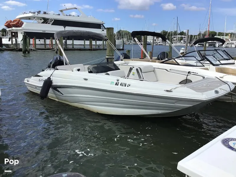 Slide: The Image of Crownline Boats E230XS 2024 - 16783238