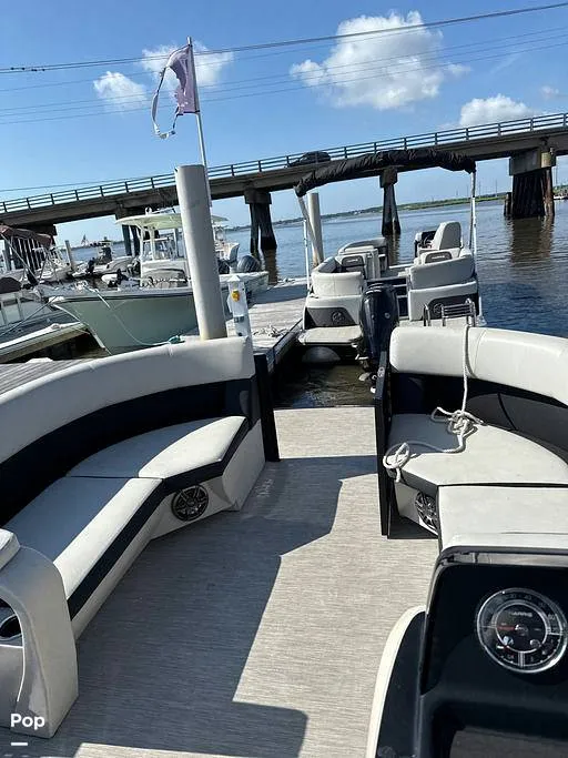 Slide: The Image of Harris Breeze 230 2024 - 16349365