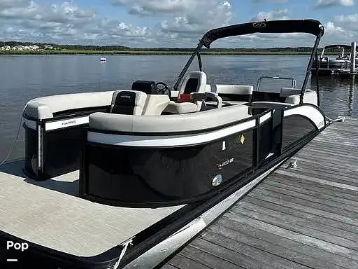 Slide: The Image of Harris Breeze 230 2024 - 16375849