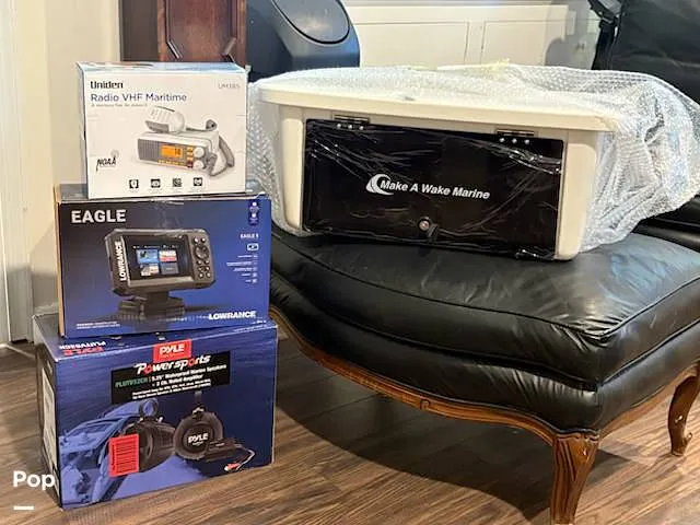 Slide: The Image of Grady-White Tigercat F26 1997 - 16349844