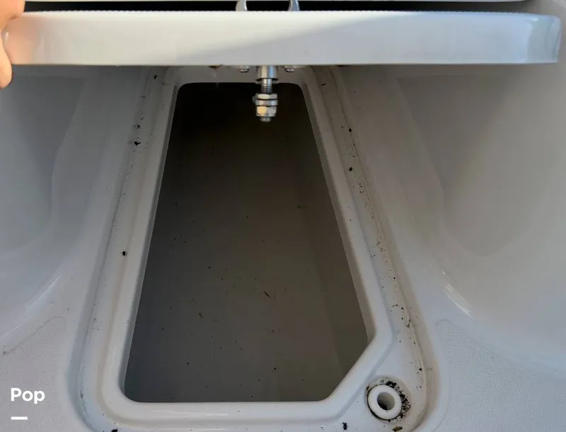 Slide: The Image of Sea Hunt Gamefish 30 Forward Seating 2022 - 16368241