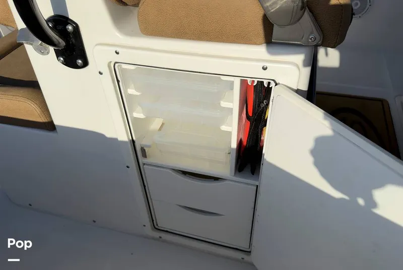 Slide: The Image of Sea Hunt Gamefish 30 Forward Seating 2022 - 16368250