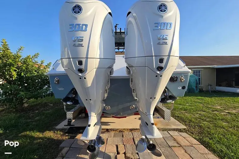 Slide: The Image of Sea Hunt Gamefish 30 Forward Seating 2022 - 16350250