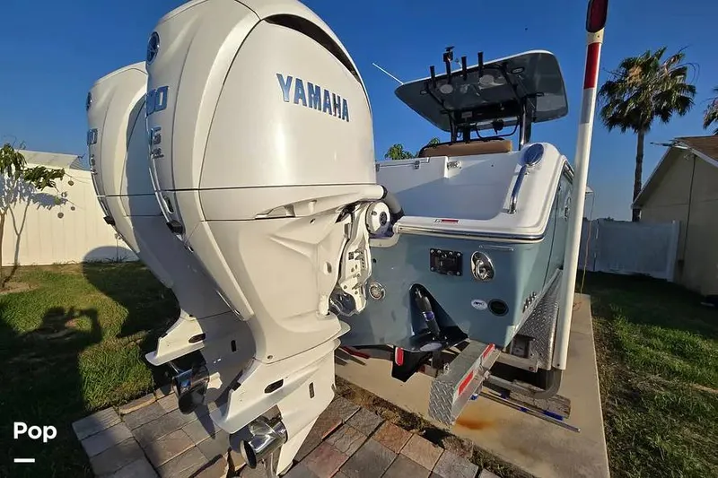 Slide: The Image of Sea Hunt Gamefish 30 Forward Seating 2022 - 16350251