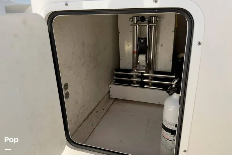 Slide: The Image of Sea Hunt Gamefish 30 Forward Seating 2022 - 16368189