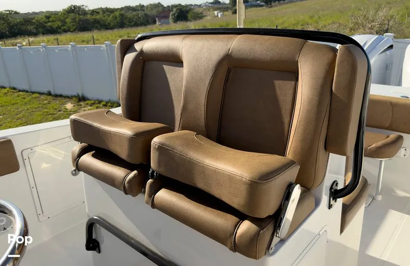 Slide: The Image of Sea Hunt Gamefish 30 Forward Seating 2022 - 16368191